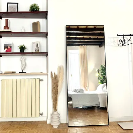 Luxury Historic Center Apartment Rome